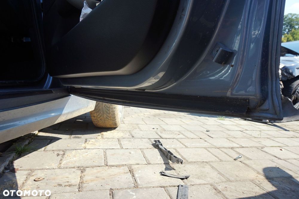 DRZWI PRZEDNIE PRAWE 1 E87 LIFT 5D HB A18  QUARZBLAU BMW 2007-2011 - 11