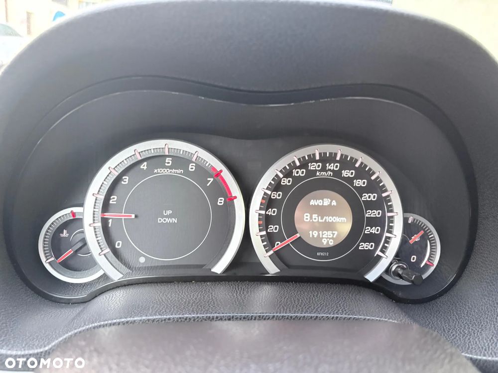 Honda Accord 2.0 Executive - 10