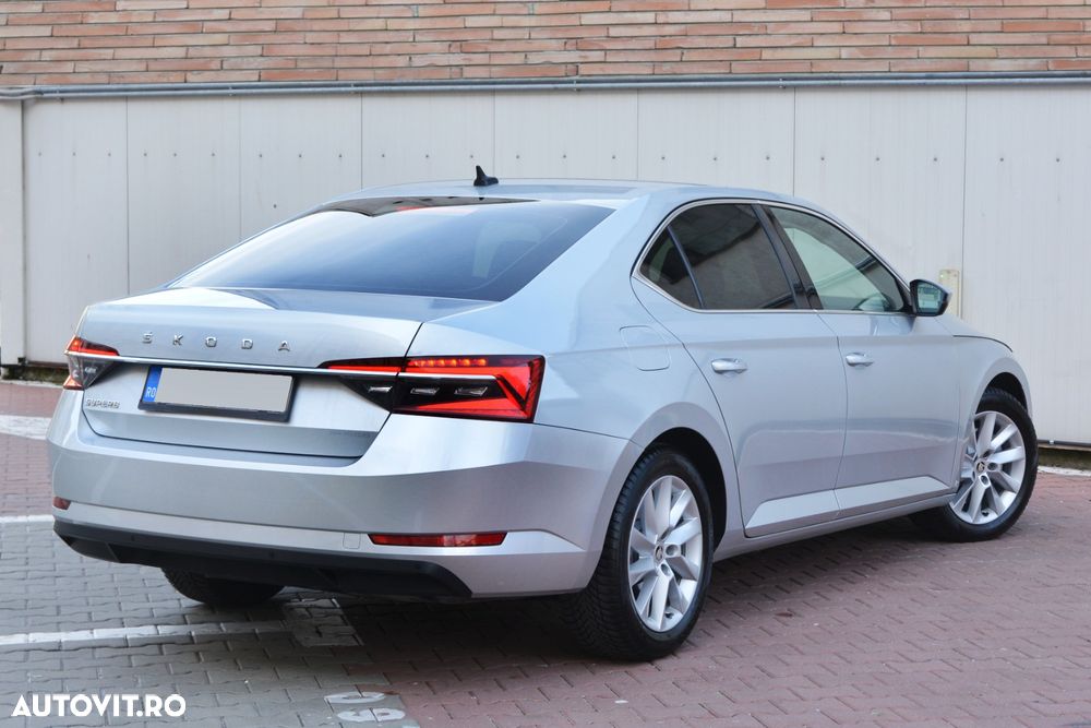 Skoda Superb 2.0 TDI DSG Ambition - 11