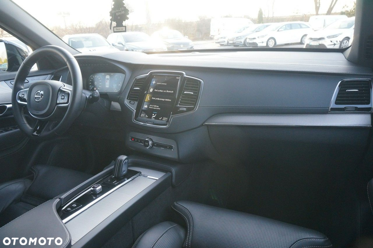 Volvo XC 90 - 16