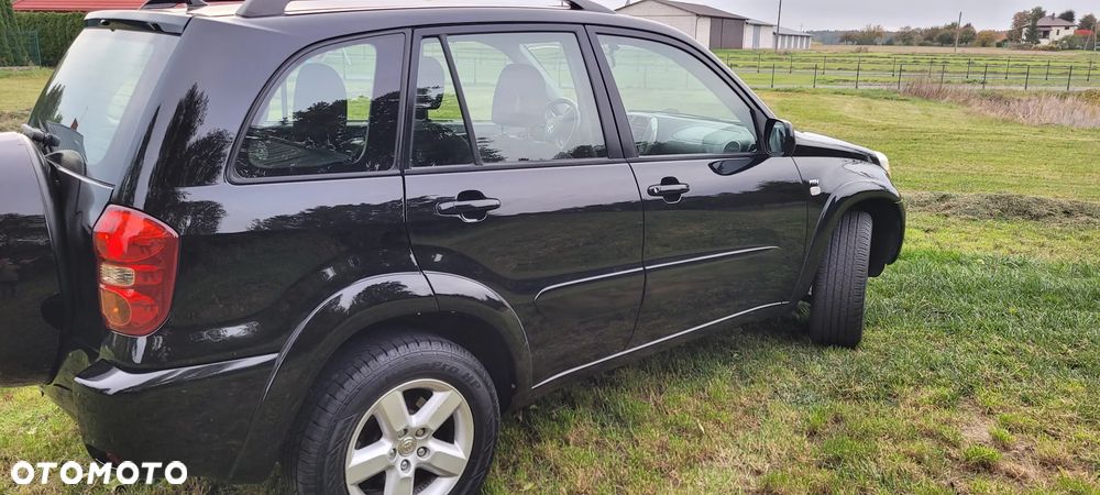 Toyota Rav4 2004 photo 5