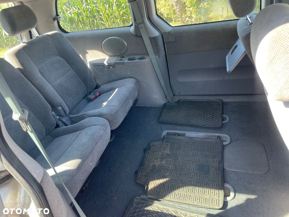 Kia Carnival 2.9 CRDi (klm) - 9
