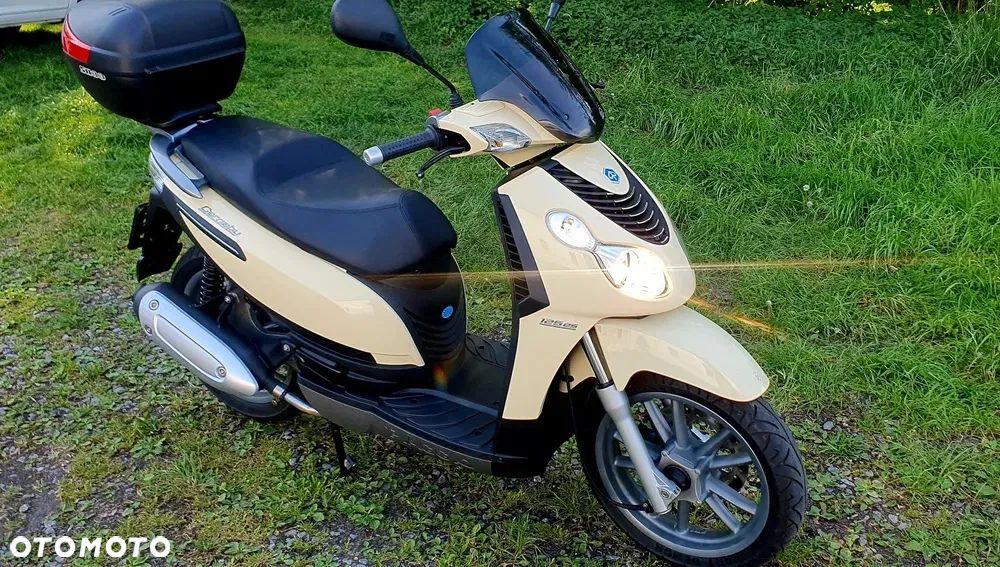 Piaggio Carnaby - 1