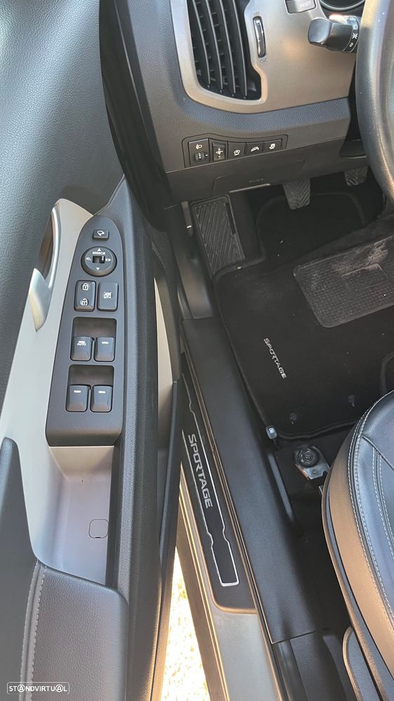 Kia Sportage 1.7 CRDI ISG Prime - 16