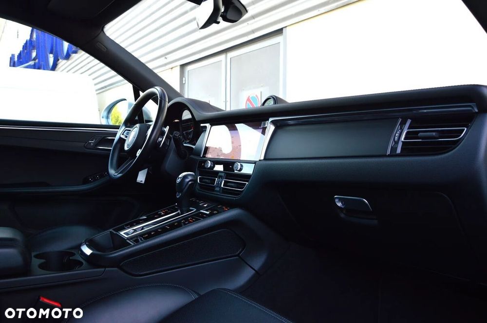 Porsche Macan Standard - 20