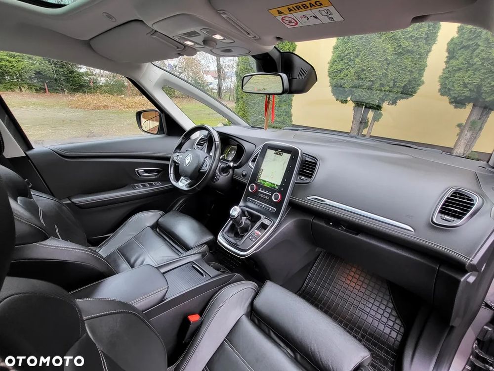 Renault Scenic 1.6 dCi Energy Bose Edition S&S - 17