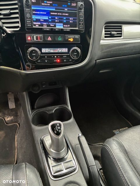 Mitsubishi Outlander 2.0 4WD - 10