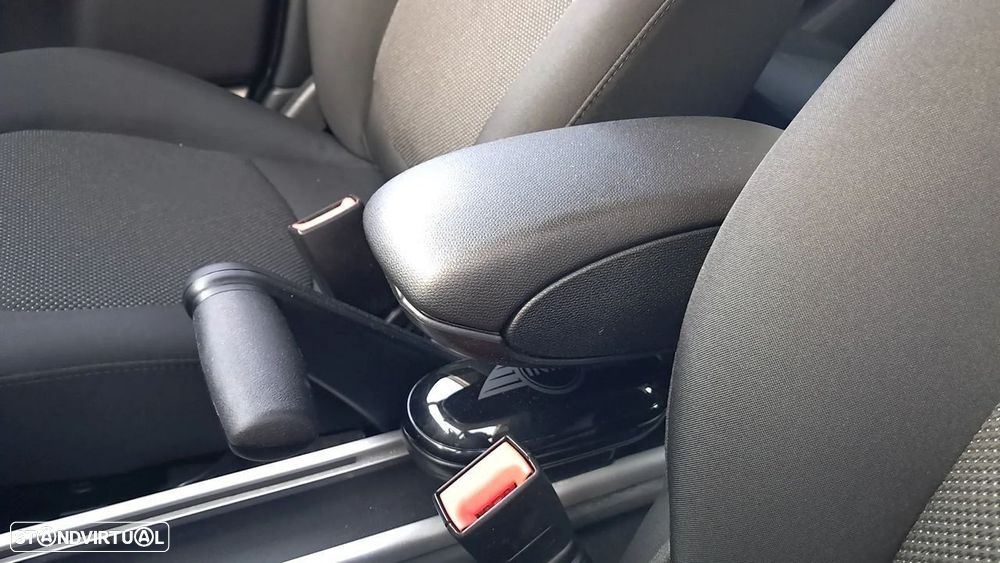 MINI Countryman Cooper D ALL4 - 19