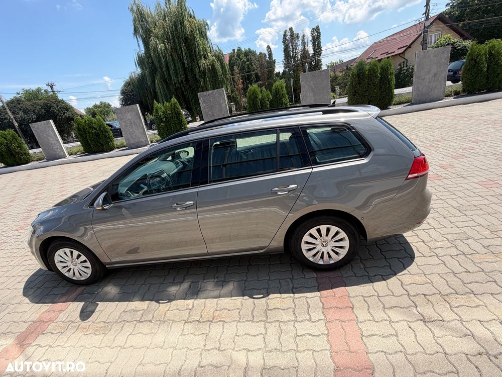 Volkswagen Golf - 3
