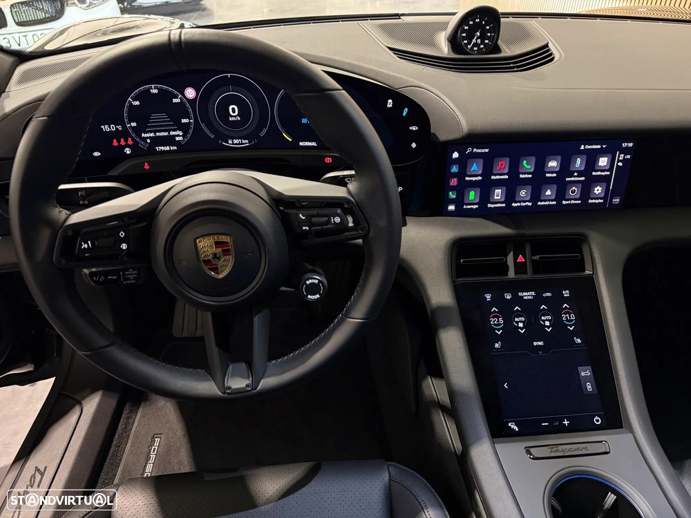 Porsche Taycan Sport Turismo Black Edition - 39