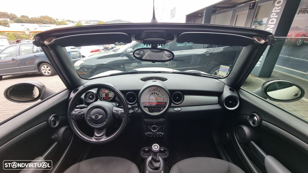 MINI Cabrio Cooper D - 6