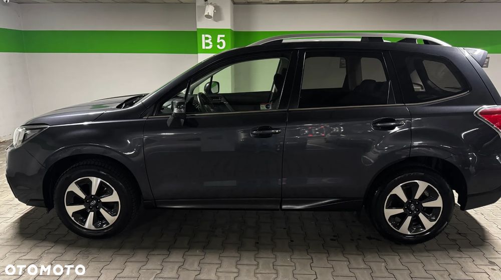 Subaru Forester 2.0 i Exclusive (EyeSight) Lineartronic - 25