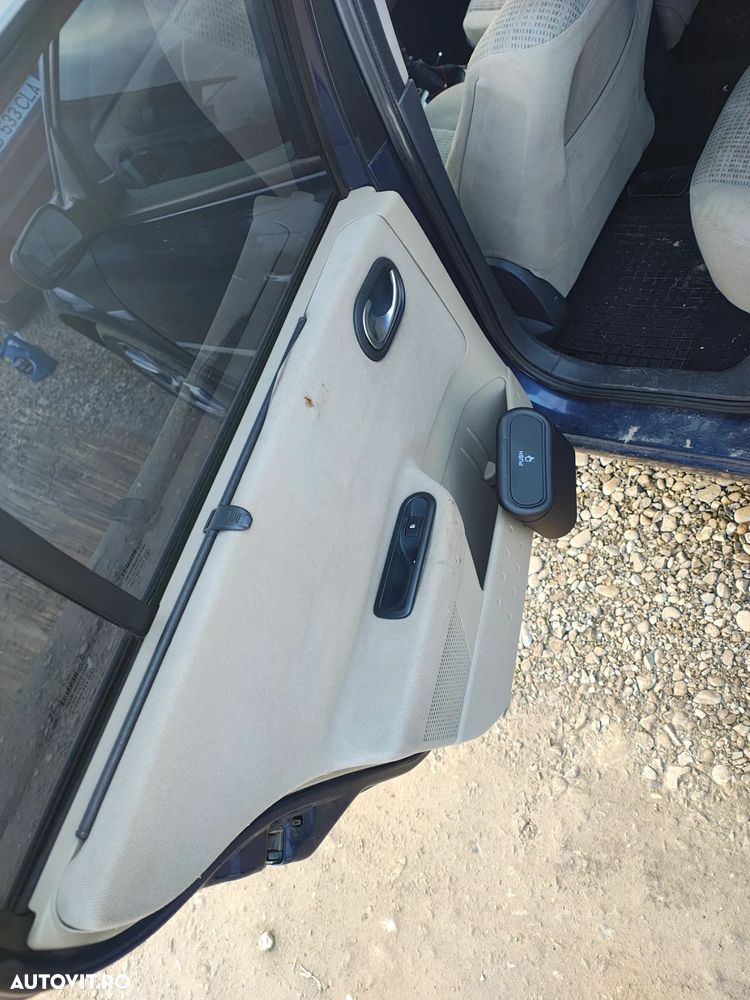 Renault Megane 1.5 dCi Avantage - 12