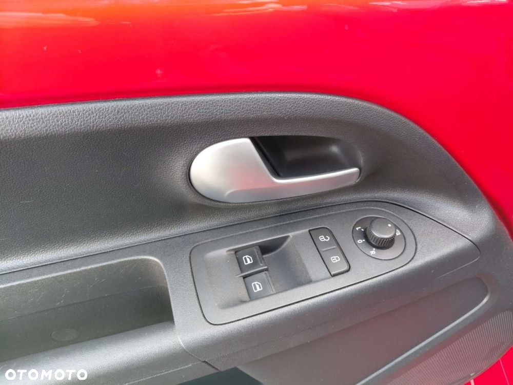Volkswagen up! - 9