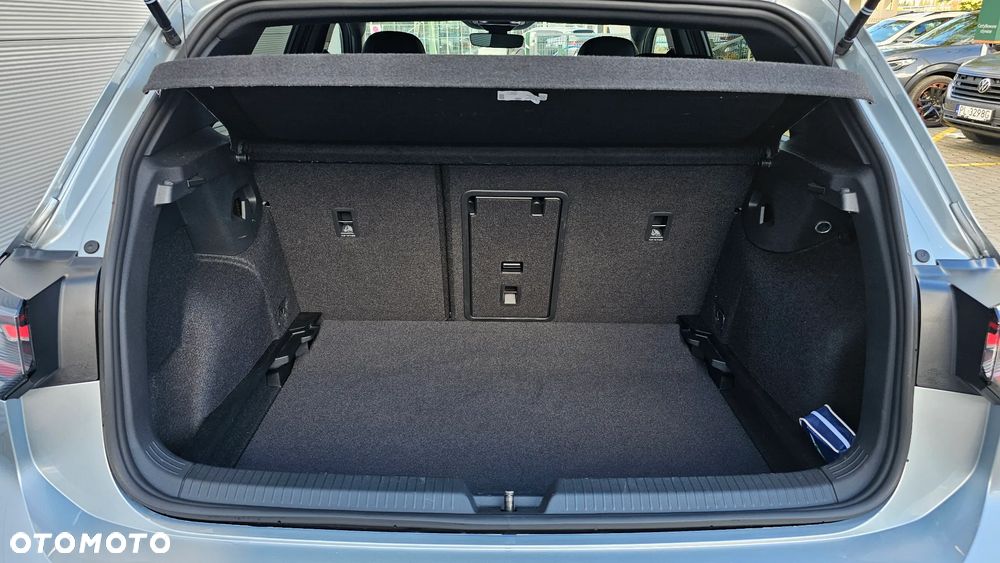 Volkswagen Golf 1.5 eTSI mHEV R-Line Plus DSG - 16