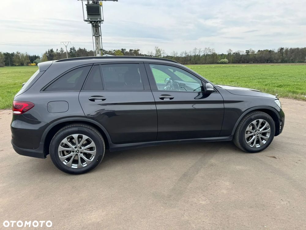 Mercedes-Benz GLC 220 d 4Matic 9G-TRONIC Edition AMG Line - 26