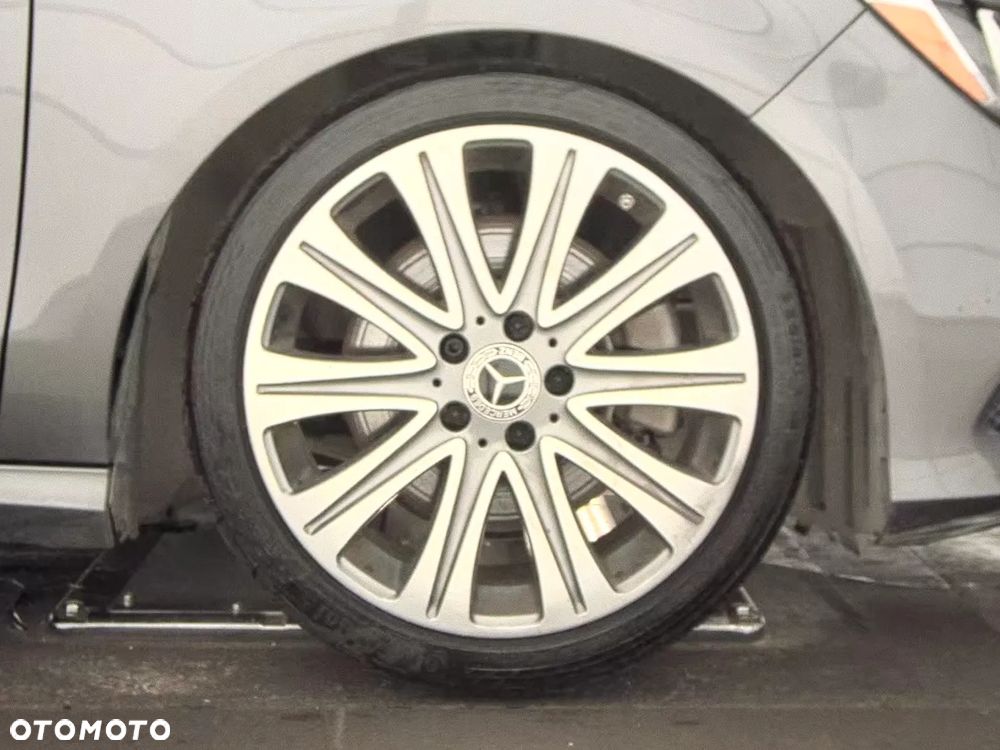 Mercedes-Benz CLA - 16