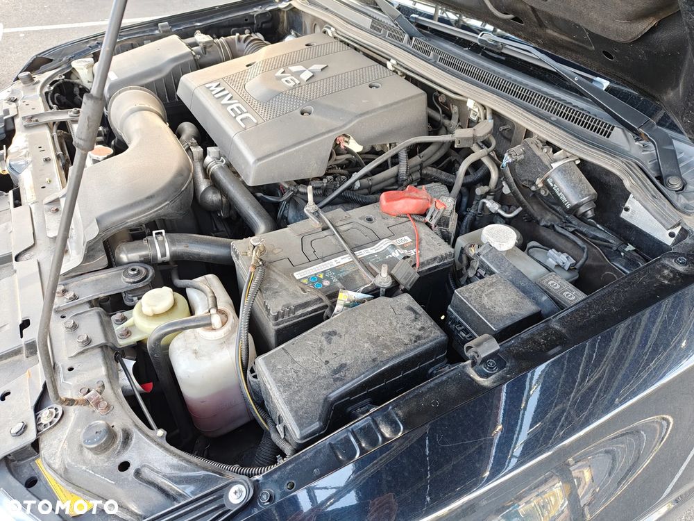 Mitsubishi Pajero 3.8 V6 Automatik Instyle - 20