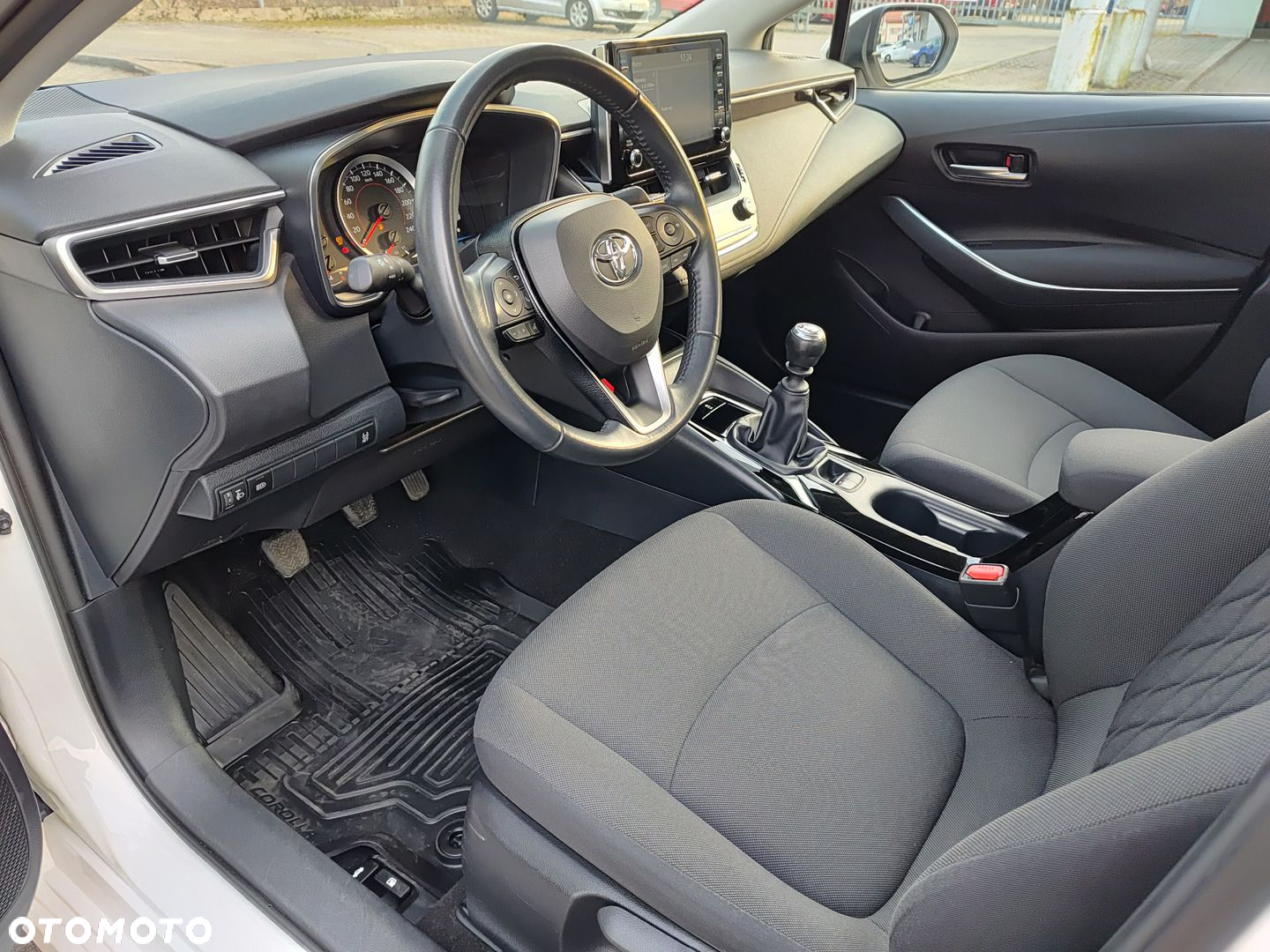 Toyota Corolla - 11