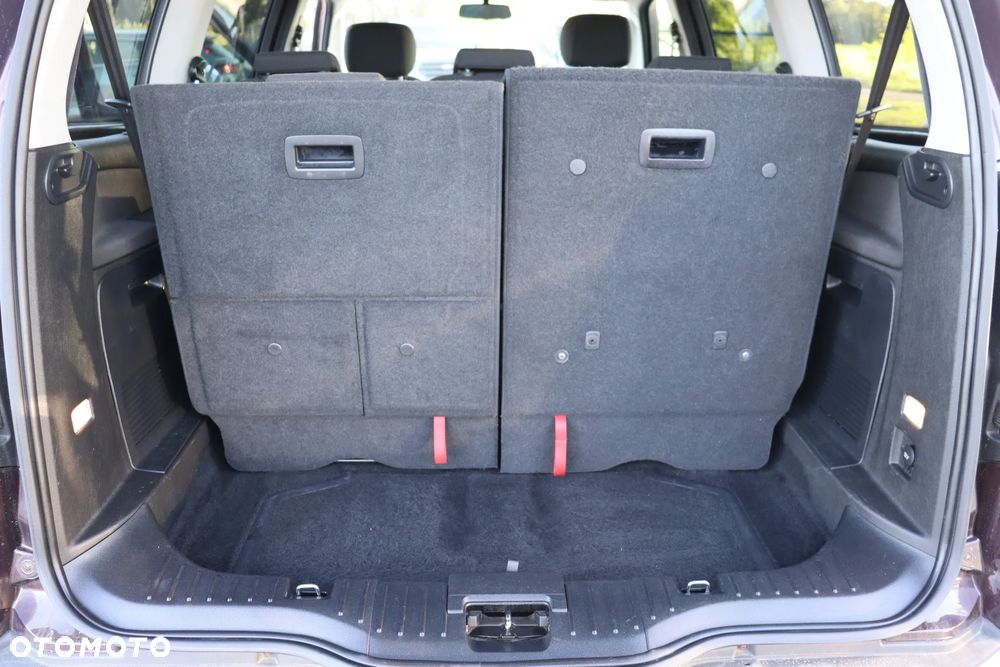 Ford Galaxy - 23
