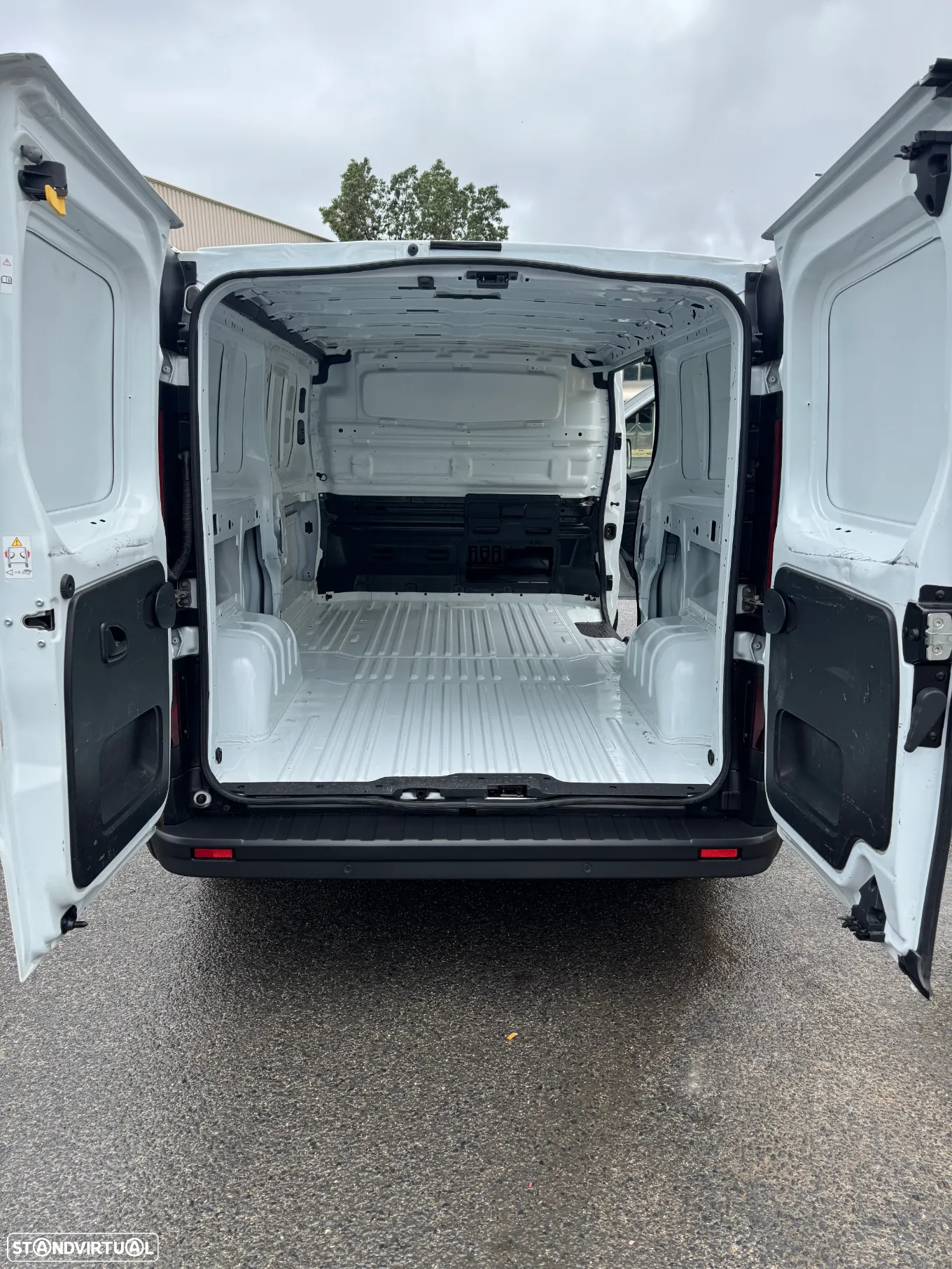 Renault TRAFIC L2H1 BLUE DCI 130 GRANDE CONFORTO - 20