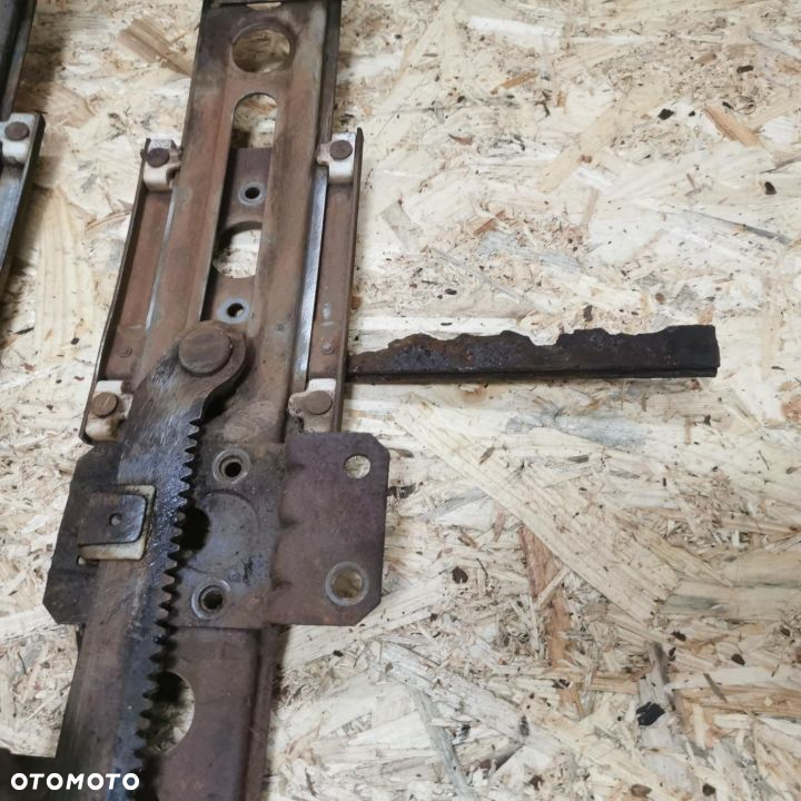 BMW E24 635CSI EUROPA PODNOŚNIKI LEWY/PRAWY SZYB TYŁ NR. 51371874606/ 51371874605 OEM - 3