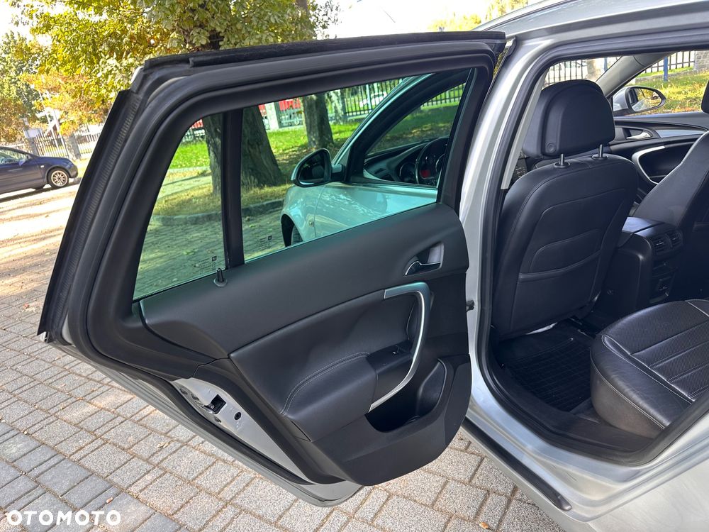 Opel Insignia - 23