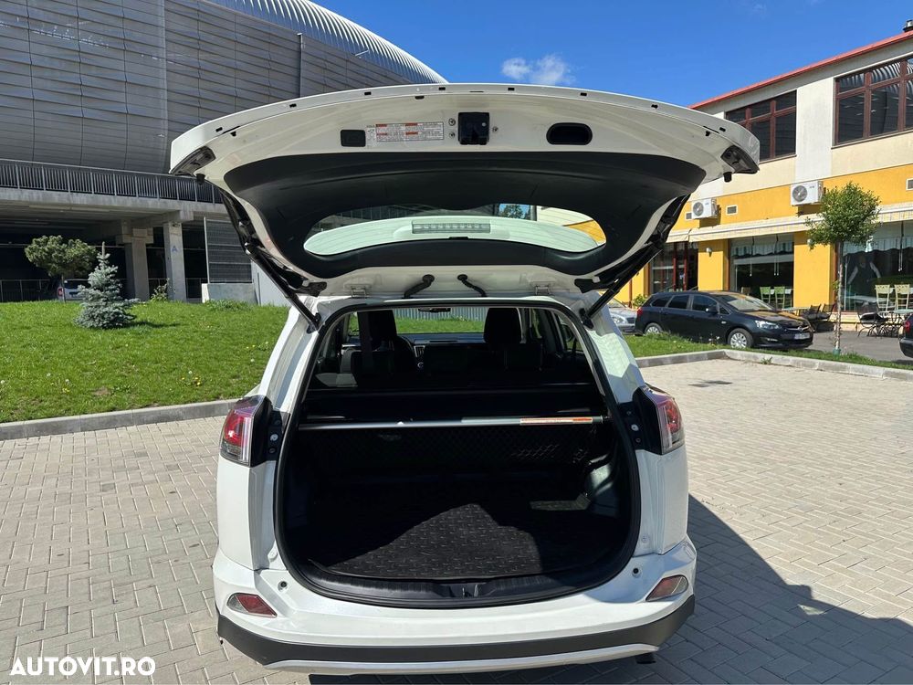 Toyota RAV4 D-4D 4x4 Executive - 5