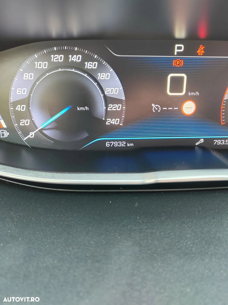 Peugeot 3008 PureTech 130 Stop & Start GPF EAT8 Crossway - 5