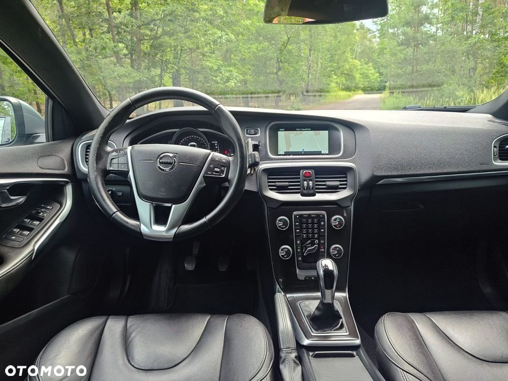 Volvo V40 T3 Drive-E Momentum - 14