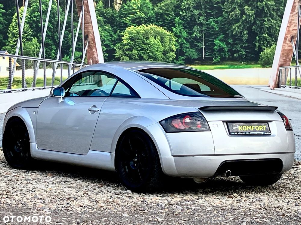 Audi TT Coupé - 11