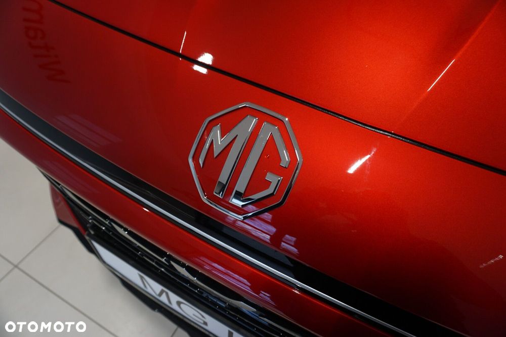 MG HS Hybrid+ - 12
