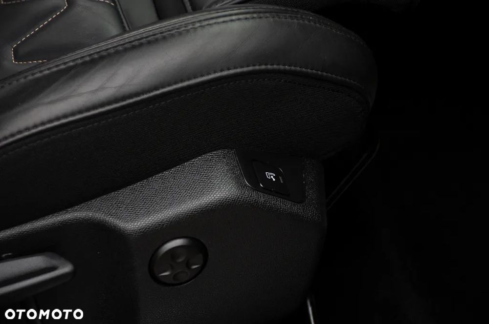 Peugeot 3008 2.0 BlueHDi GT S&S EAT8 - 36