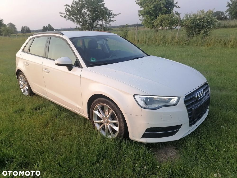 Audi A3 Sportback 1.2 TFSI Premiere Edition - 1