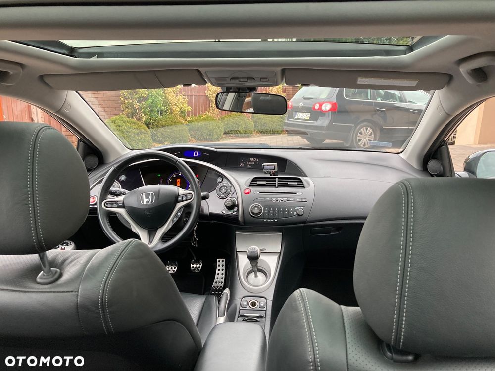 Honda Civic 1.8 Executive - 19