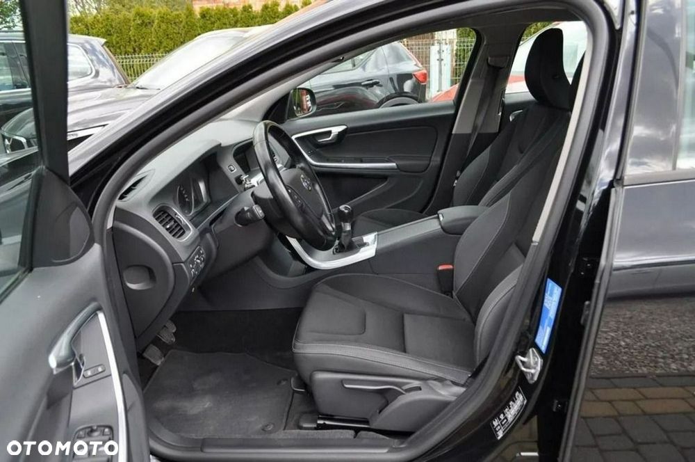 Volvo S60 T3 Kinetic - 15
