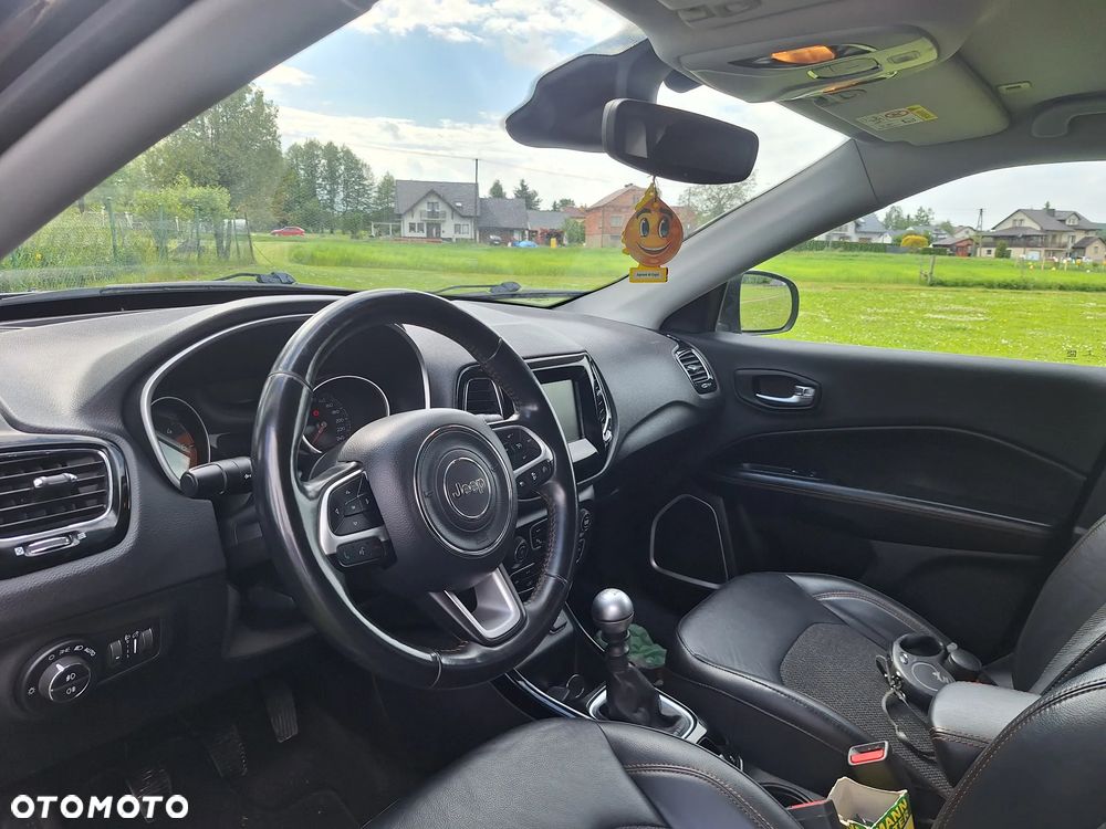 Jeep Compass - 11