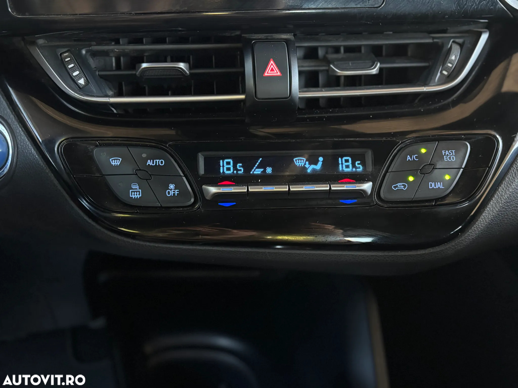 Toyota C-HR Hybrid Business-Edition - 33