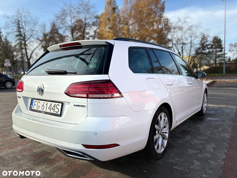 Volkswagen Golf - 5