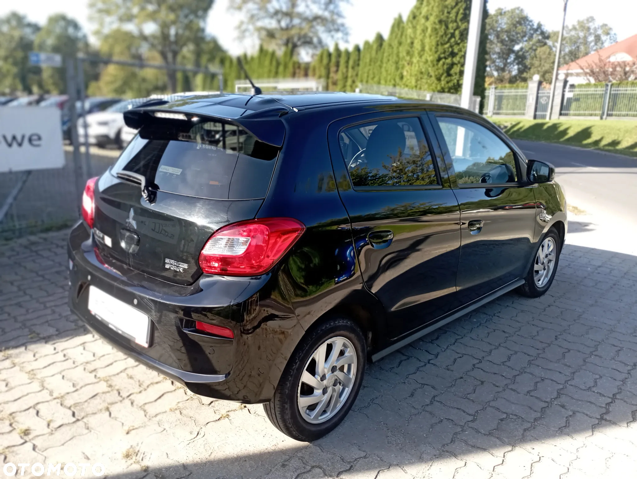 Mitsubishi Space Star 1.2 AS&G Invite - 17
