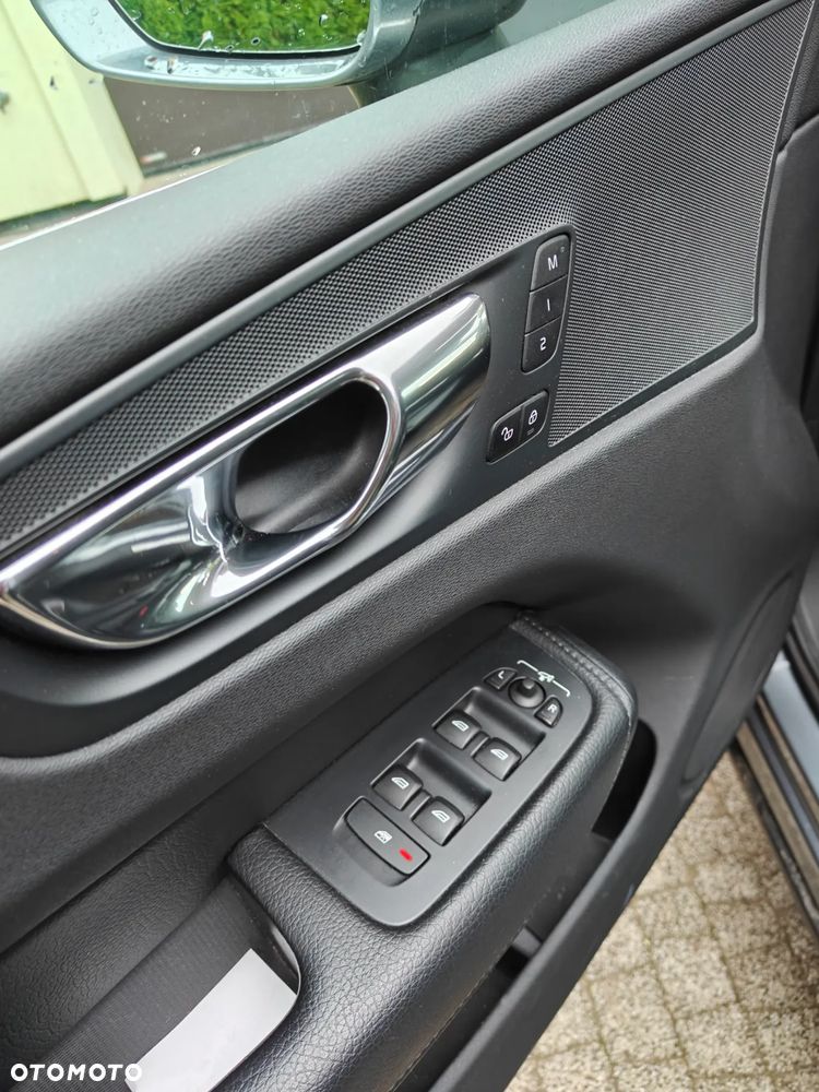 Volvo XC 60 D4 Inscription - 10