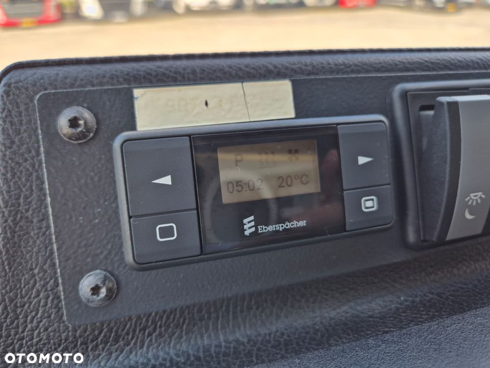 Iveco Daily 40 S 14 Forveda / CNG / BENZYNA / 10 MIEJSC / RAMPA / MIEJSCE DLA INWALIDÓW / KAMERY 360 / MOŻLIWOŚĆ 9 MIEJSC / WEBASTO / BEZWYPADKOWY - 23