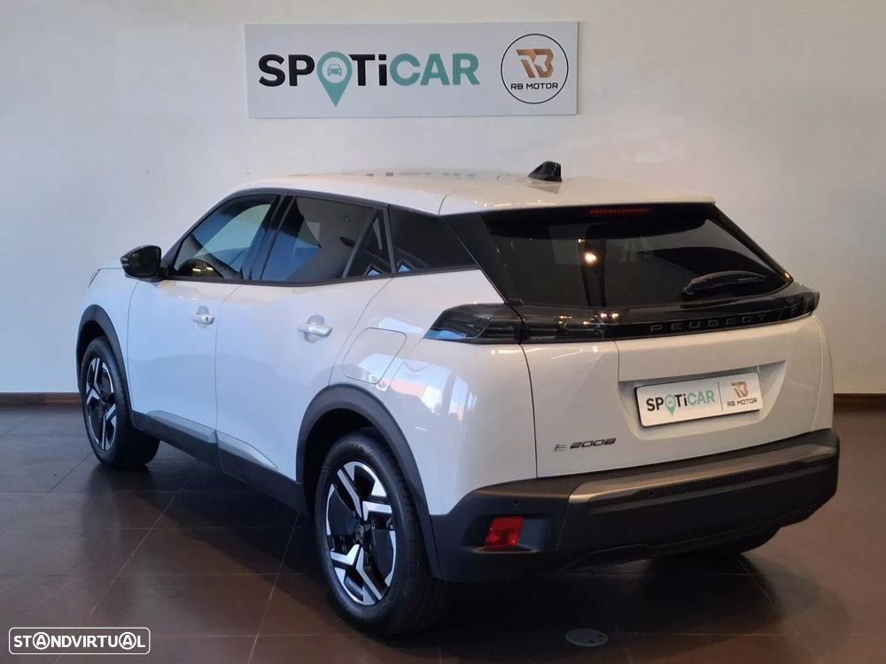 Peugeot e-2008 54 kWh Style - 17
