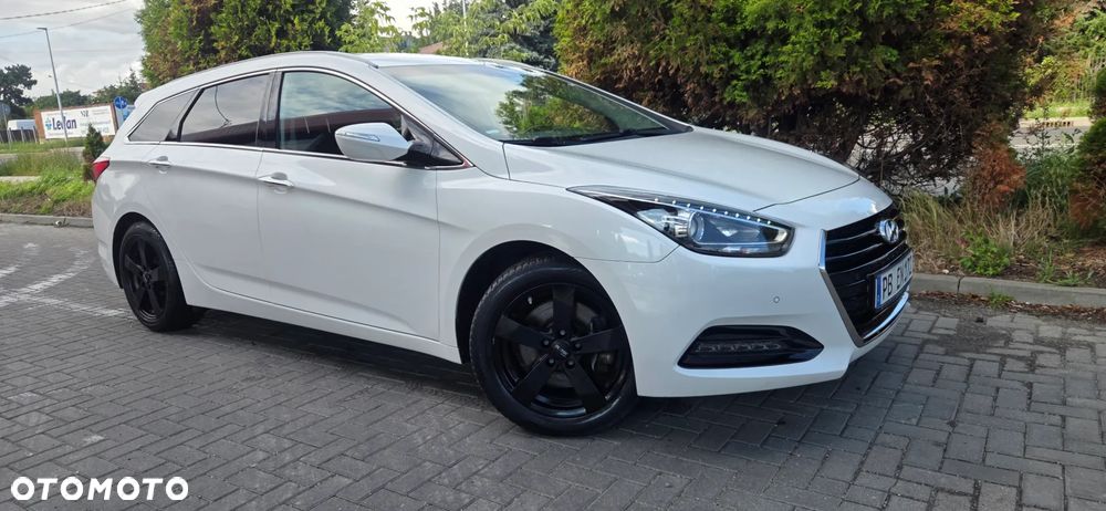 Hyundai i40 Kombi 1.7 CRDi DCT Premium - 21