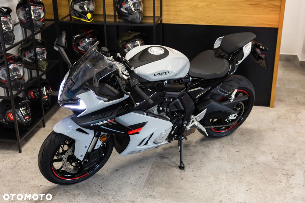 CFMoto 675SR - 2