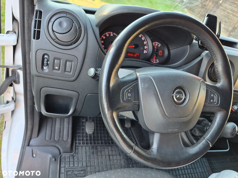Opel Movano - 25