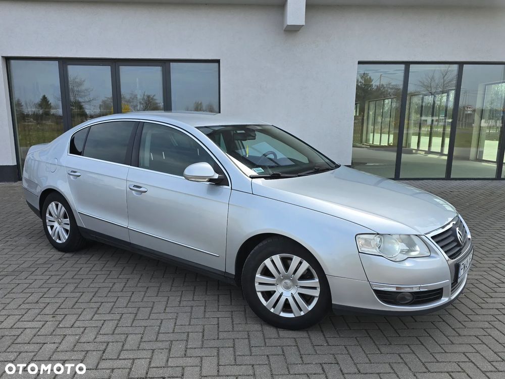 Volkswagen Passat 2.0 TDI Highline - 8
