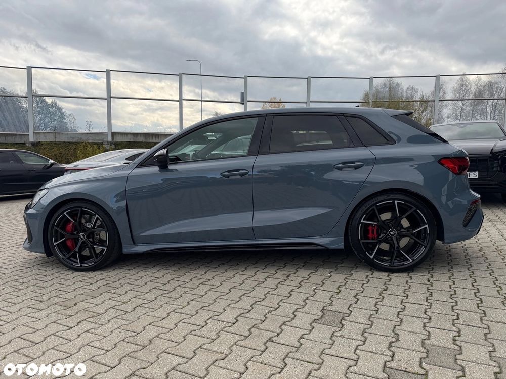 Audi RS3 Sportback - 2