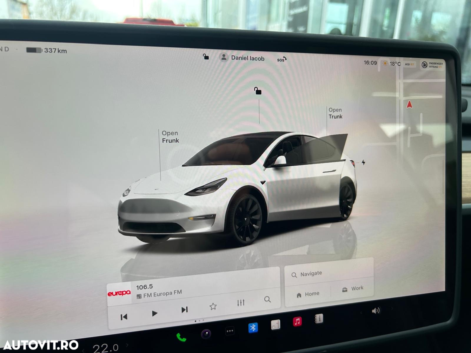 Tesla Model Y AWD Long Range - 6