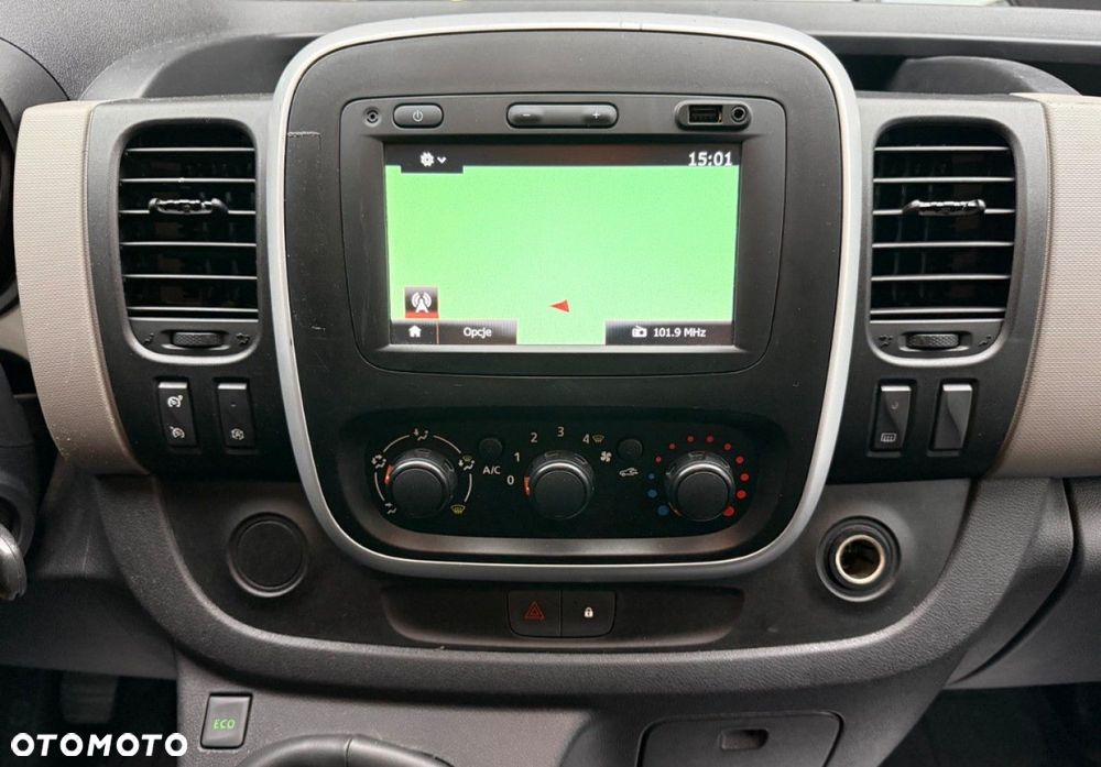 Renault Trafic - 25